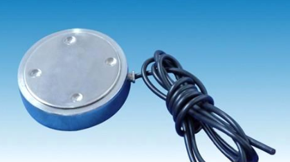 錨索計,應(yīng)變計,鋼筋計,壓力盒,軸力計,靜力水準儀,激光測距儀,固定式測斜儀,水位計,全向位移計